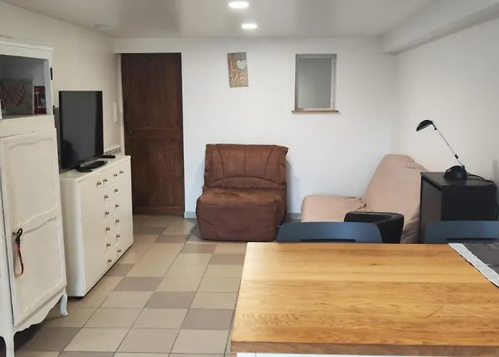 Spacieux Appartement Independant Et Au Calme